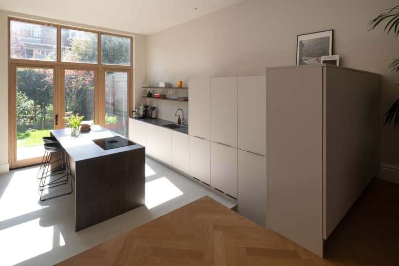 keuken-op-maat_hilligersberg_notenfineer_perfect-matt_12.jpg